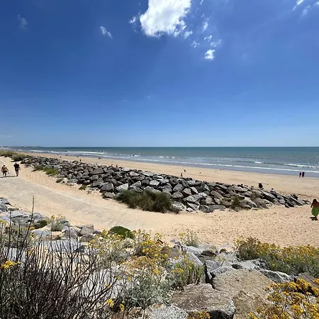 דירה 2 Pieces Avec Balcon Face A La - - Fr-1-224c-359 סנט-אילר-דה-רייה